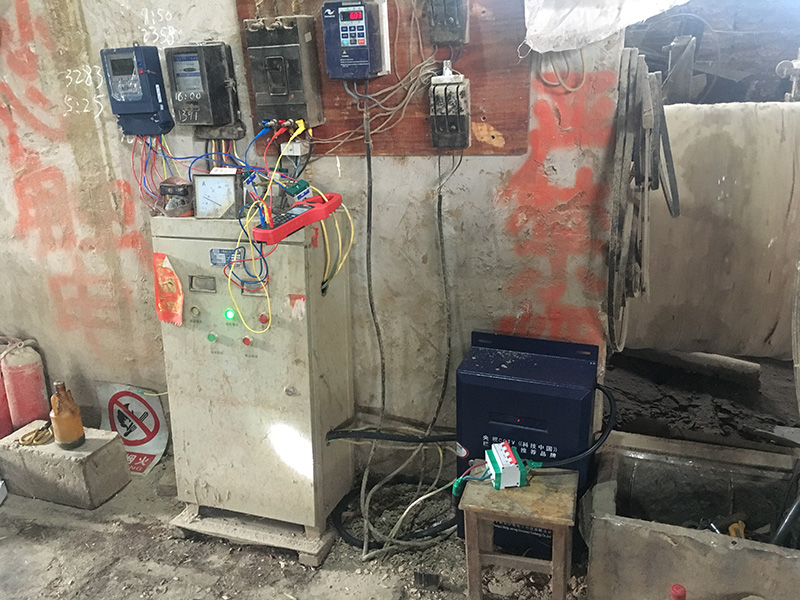 上(shàng)思雲藝木(mù)粉加工廠(chǎng)